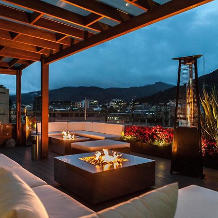 Best Western Plus 93 Park Hotel Bogotá Exteriör bild Rooftop bar at the Four Seasons Hotel, Santiago