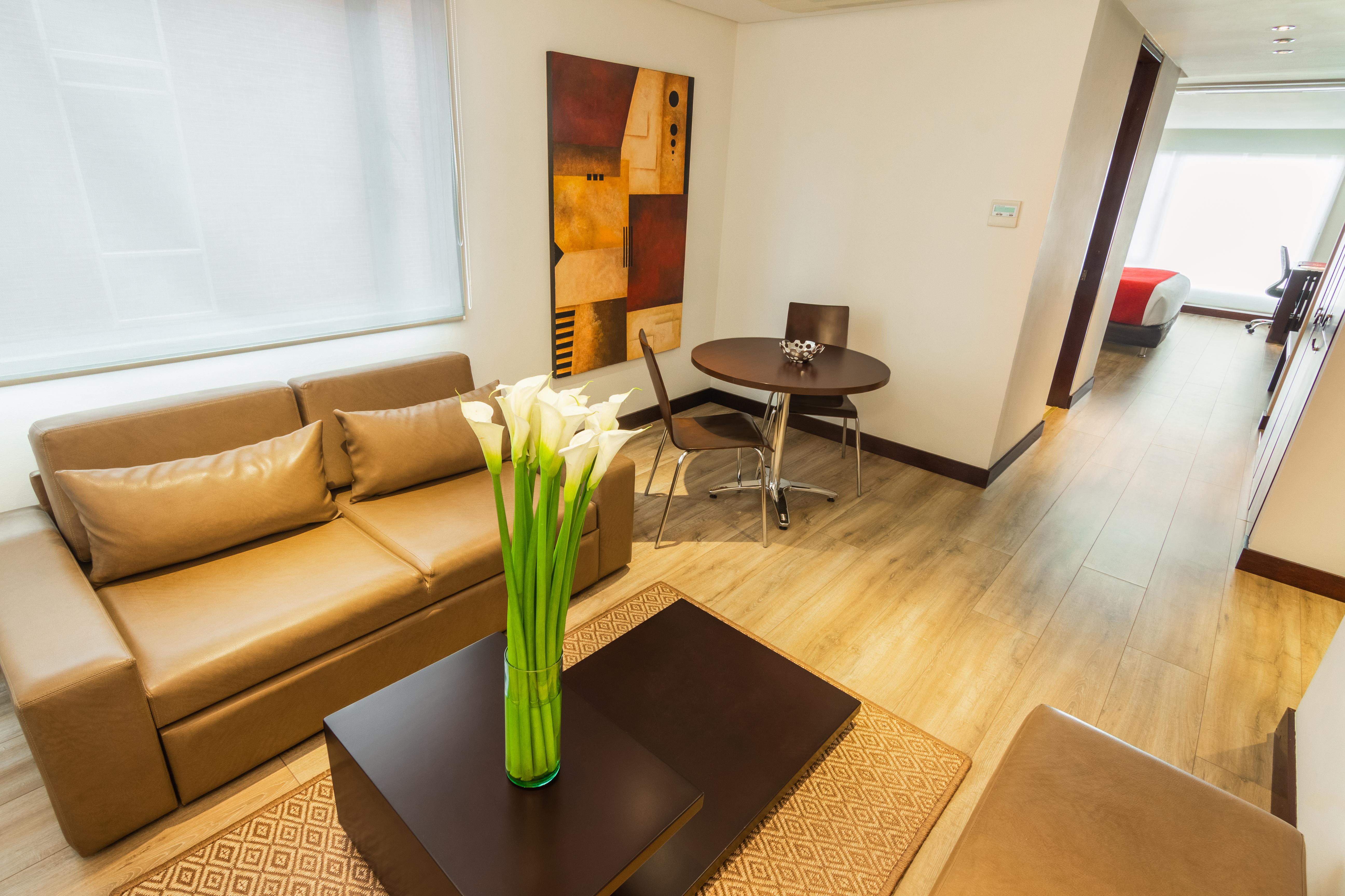 Best Western Plus 93 Park Hotel Bogotá Exteriör bild A typical apartment at the hotel