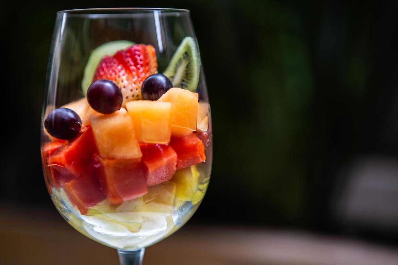 Best Western Plus 93 Park Hotel Bogotá Exteriör bild Fruit salad